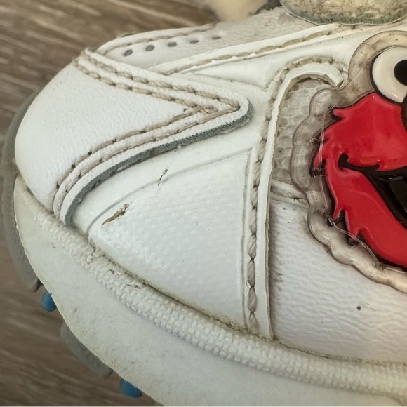 Vintage Y2K Elmo Cookie Monster Sesame Street Shoes Size 2W - Picture 10 of 12